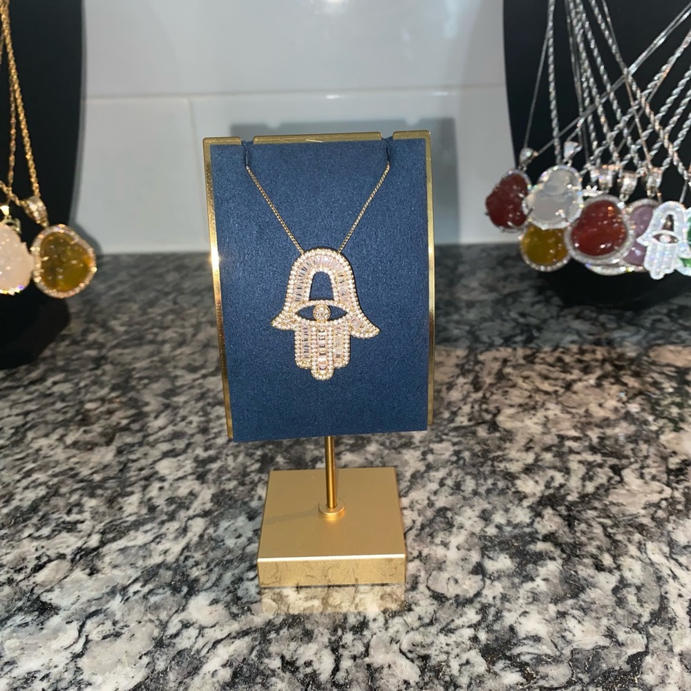 Hamsa hand
